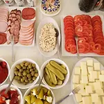 Osrodek Wypoczynkowy Nad Stawem - Przy Promenadzie, Wybierany Przez Gosci Ceniacych Cisze I Komfortowy Wypoczynek W Bezposrednim Sasiedztwie Parku Zdrojowego Z Teznia Solankowa Frühstückspension