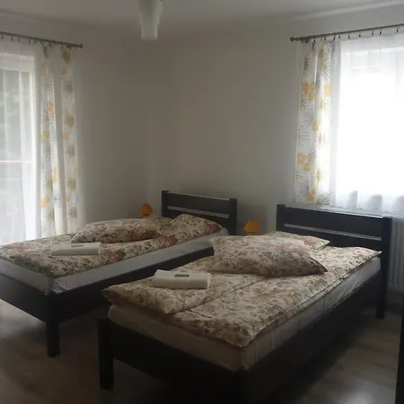 Osrodek Wypoczynkowy Nad Stawem - By The - Erholungsheim Am - Prazdninovy Dum U Jezera Frühstückspension