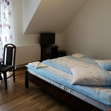 Osrodek Wypoczynkowy Nad Stawem - By The - Erholungsheim Am - Prazdninovy Dum U Jezera