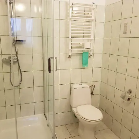 Osrodek Wypoczynkowy Nad Stawem - By The - Erholungsheim Am - Prazdninovy Dum U Jezera Bad Kudowa