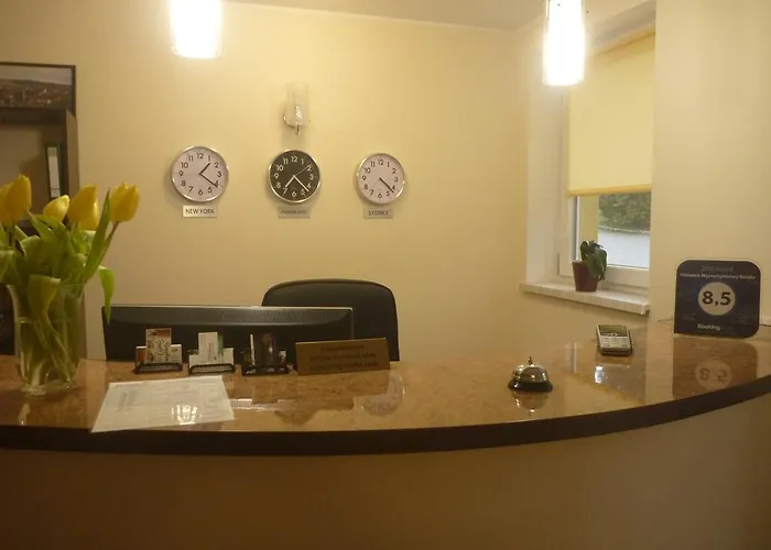 Osrodek Wypoczynkowy Nad Stawem - Kameralny Wybierany Przez Gosci Ceniacych Cisze, Smaczne Sniadania I Komfortowy Wypoczynek W Bezposrednim Sasiedztwie Parku Zdrojowego 3* Kudowa Zdroj