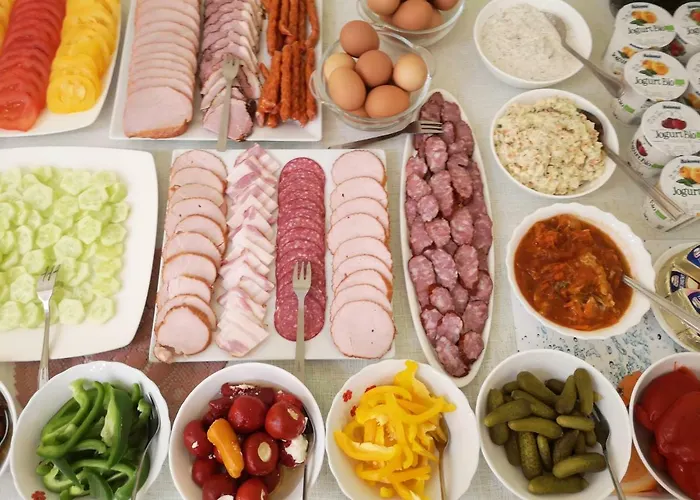 Osrodek Wypoczynkowy Nad Stawem - Kameralny Wybierany Przez Gosci Ceniacych Cisze, Smaczne Sniadania I Komfortowy Wypoczynek W Bezposrednim Sasiedztwie Parku Zdrojowego 3*